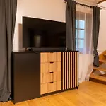 Schmuckes Geräumiges Haus Mit Garten In Für Bis Zu 8 Gäste Ideal Für Familien Und Gruppen * Graz