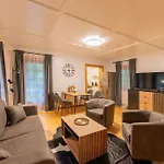 Feriehus Schmuckes Geräumiges Haus Mit Garten In Für Bis Zu 8 Gäste Ideal Für Familien Und Gruppen Graz