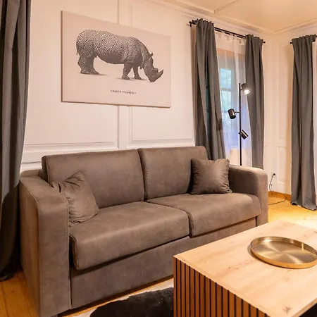 Semesterbostad Schmuckes Geräumiges Haus Mit Garten In Für Bis Zu 8 Gäste Ideal Für Familien Und Gruppen *