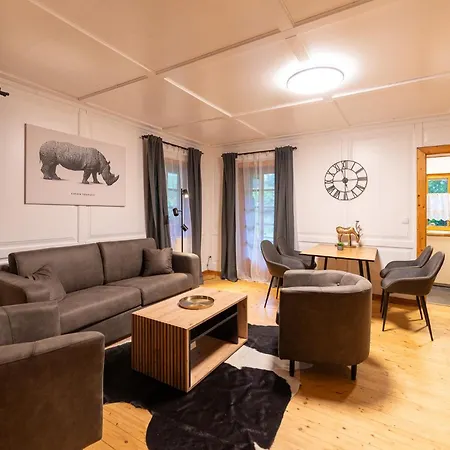 Schmuckes Geräumiges Haus Mit Garten In Für Bis Zu 8 Gäste Ideal Für Familien Und Gruppen Casa de Férias Graz