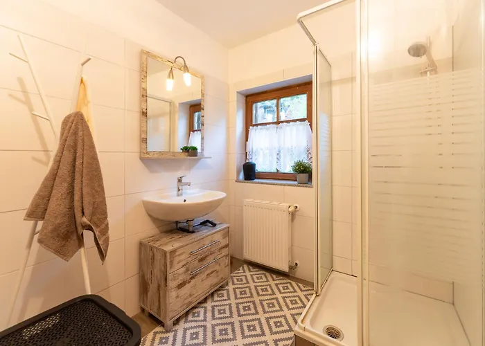 Schmuckes Geräumiges Haus Mit Garten In Für Bis Zu 8 Gäste Ideal Für Familien Und Gruppen 格拉茨