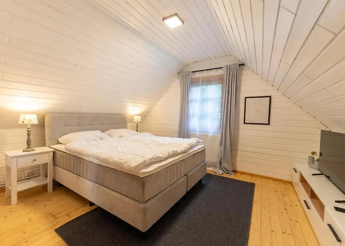 度假居 Schmuckes Geräumiges Haus Mit Garten In Für Bis Zu 8 Gäste Ideal Für Familien Und Gruppen