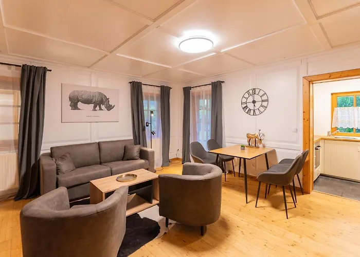 度假居 Schmuckes Geräumiges Haus Mit Garten In Für Bis Zu 8 Gäste Ideal Für Familien Und Gruppen *