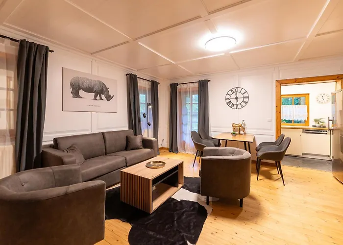 Schmuckes Geräumiges Haus Mit Garten In Für Bis Zu 8 Gäste Ideal Für Familien Und Gruppen 度假居 格拉茨