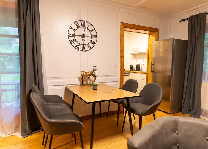 度假居 Schmuckes Geräumiges Haus Mit Garten In Für Bis Zu 8 Gäste Ideal Für Familien Und Gruppen *