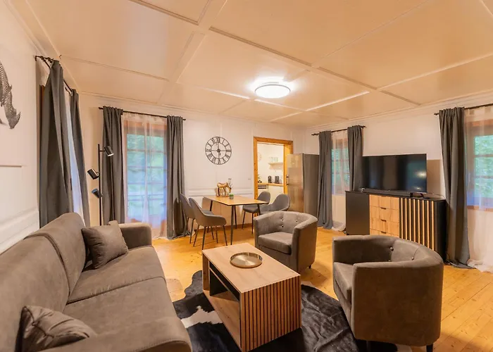 度假居 Schmuckes Geräumiges Haus Mit Garten In Für Bis Zu 8 Gäste Ideal Für Familien Und Gruppen 格拉茨